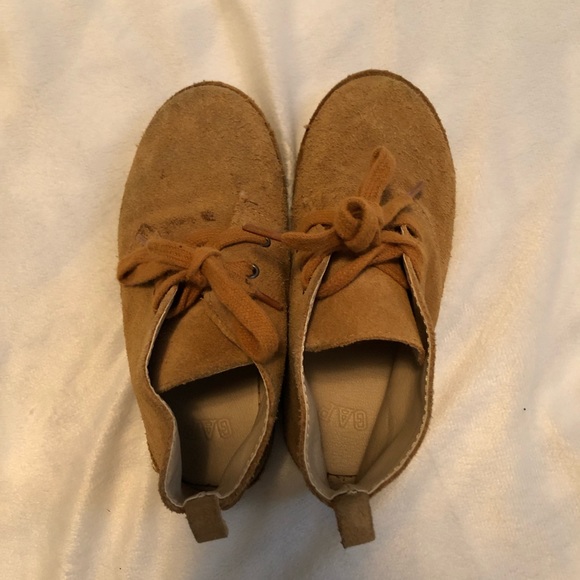 Gap Leather Chukka Boot - Picture 4 of 6